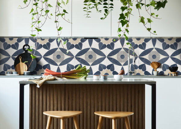 Moroccan Heart Pattern in Cream Interlocking Stone Mosaic