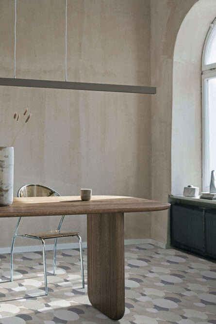 Overlapping Circles- Cream Stone Interlocking Mosaic Tile