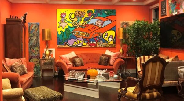 orangelivingroom2 700x933 1