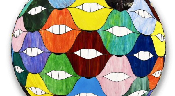 Allison Eden Studios SMILE Lips Fun Ball 42 inch round Artwork wm