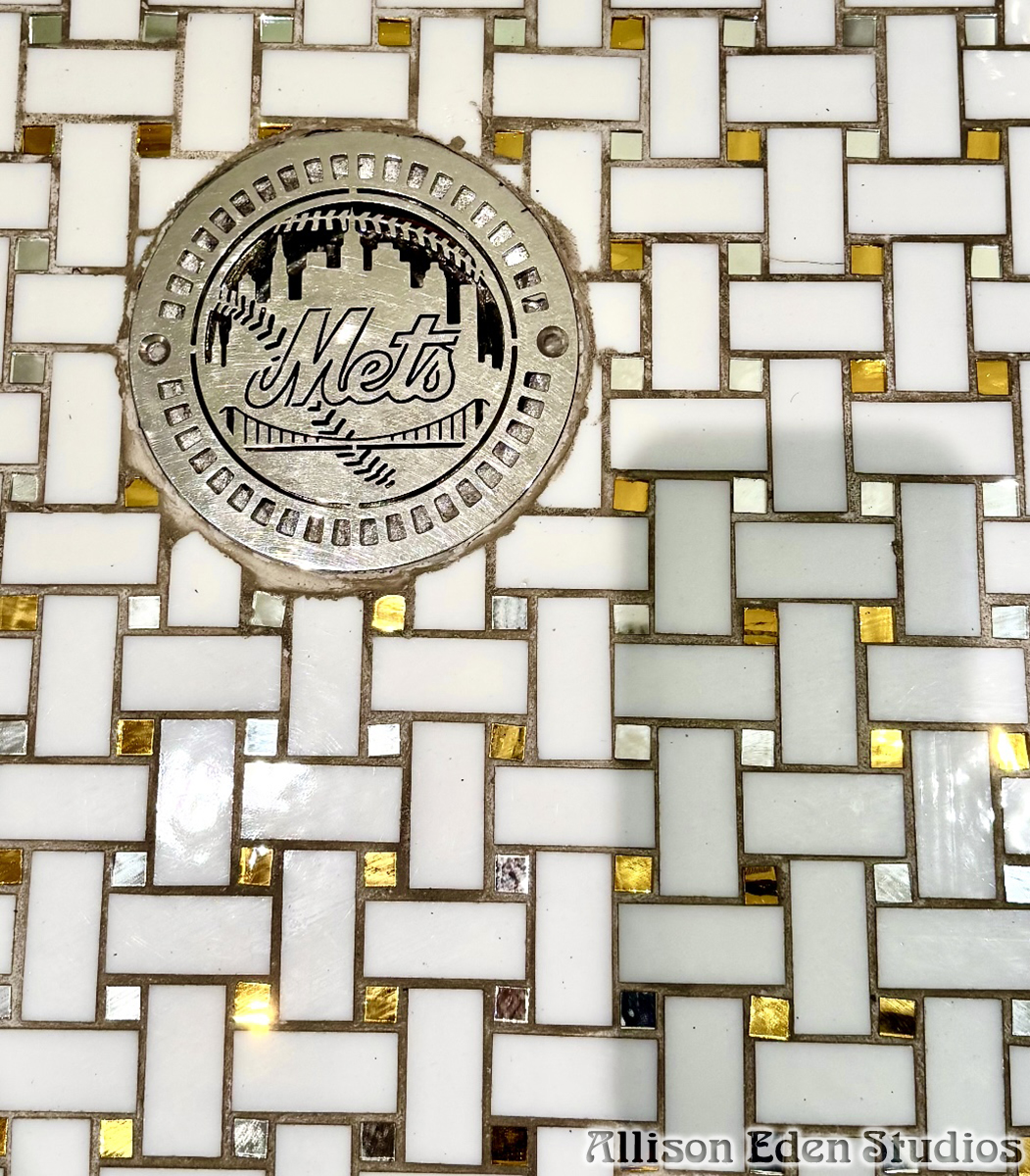 Allison Eden Studios Mets silver gold Basketweave floor 1 wm