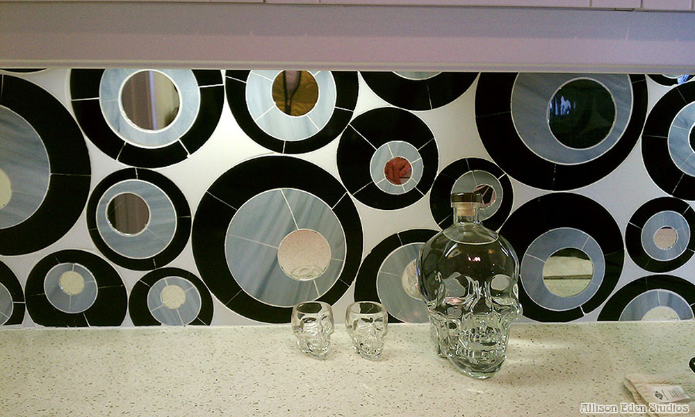 Allison Eden Studios eliptical with Crystal Skull 1 wm