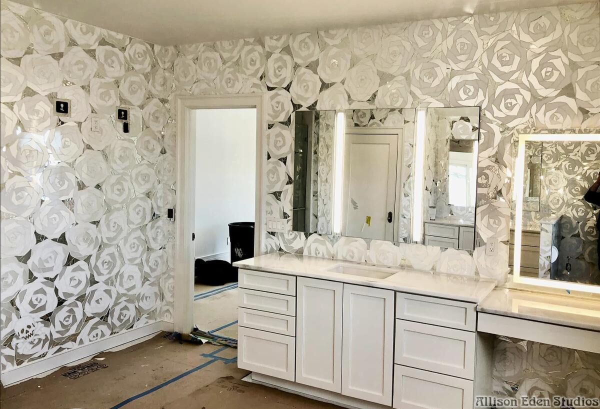 Allison Eden Studios Wendy Roses Bath 3 wm
