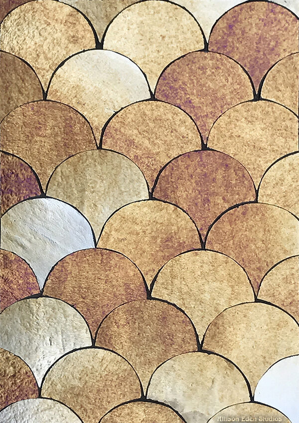 Allison Eden distressed gold scallops wm 600